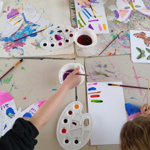 Atelier d'aquarelle avec des élèves de l'école primaire d'Arras